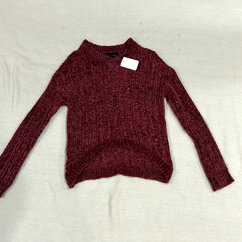 Purple sweater, size Small, NWT